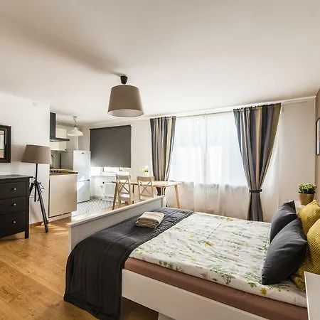 Sunshine Apartment *